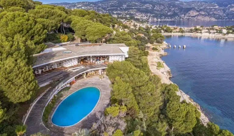 Villa Alpha : La villa la plus chère de la région actuellement en vente pour 60 millions d’euros