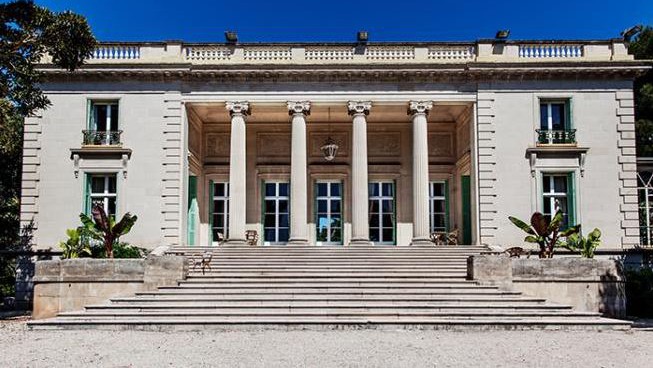 Visite secrète des interieurs de la Villa Eilen Roc au Cap d Antibes